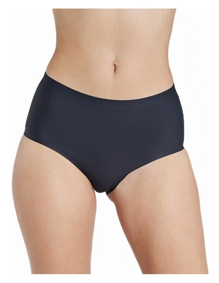 Outlet π Bendon Flo Light Midi Brief In Black π